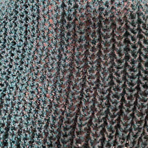 Knitted green sweater from Zara. Flattering boat neck. - Picture 2 of 4